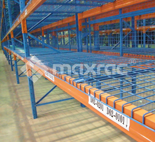 Why Wire Mesh Decking Is More Popular than Wood Panels Why Wire Mesh Decking Is More Popular than Wood Panels